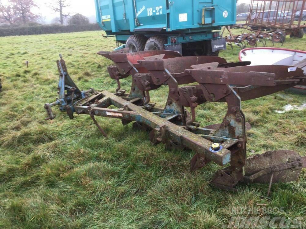 Ransomes 3 Furrow reversible plough £450 plus vat £540 Navadni plugi