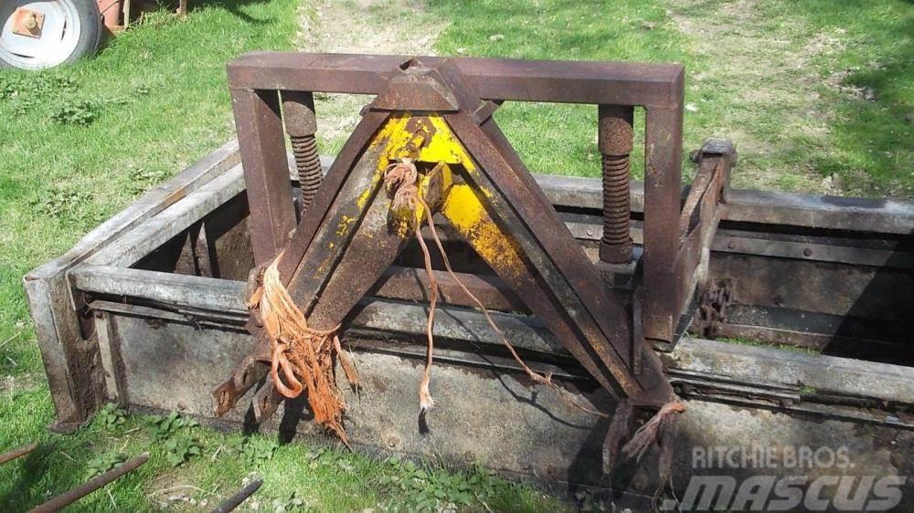  tractor mounted dung scraper £450 Travniške brane