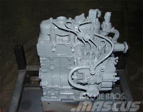 Kubota D950BR-GEN Rebuilt Engine: Steiner 425 Turf Tracto Motorji