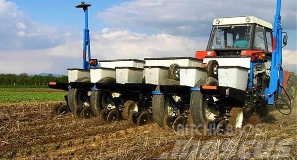  _JINÉ USA) Kinze - 3000 Traktorji