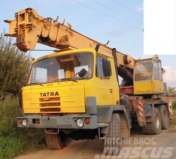 Tatra 815 +AD20 T Tovornjaki z žerjavom