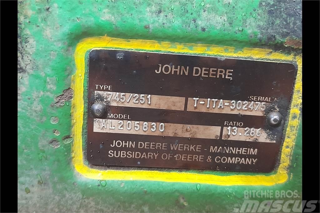 John Deere 6150R Front Axle Menjalnik