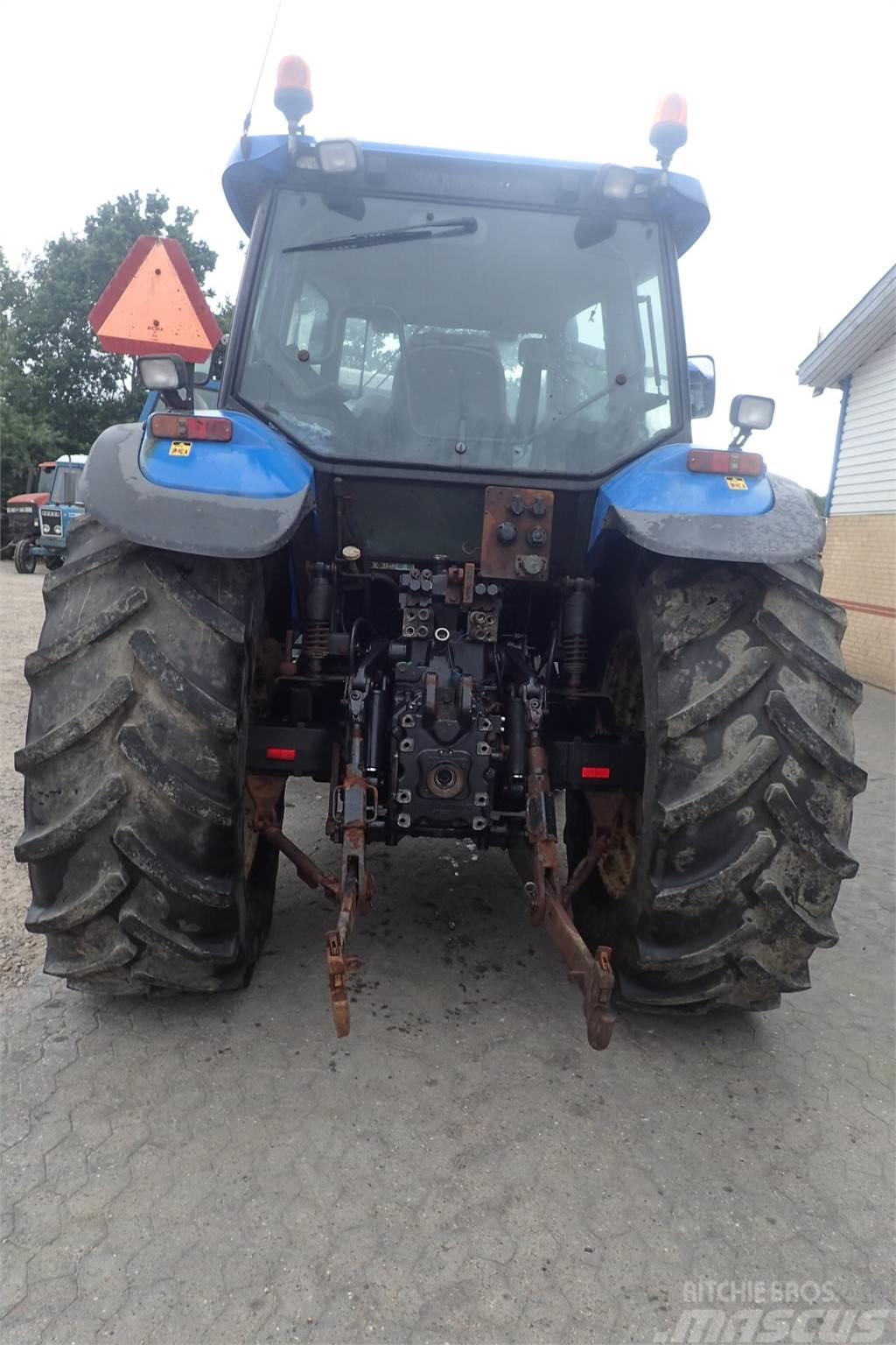 New Holland TM155 Traktorji