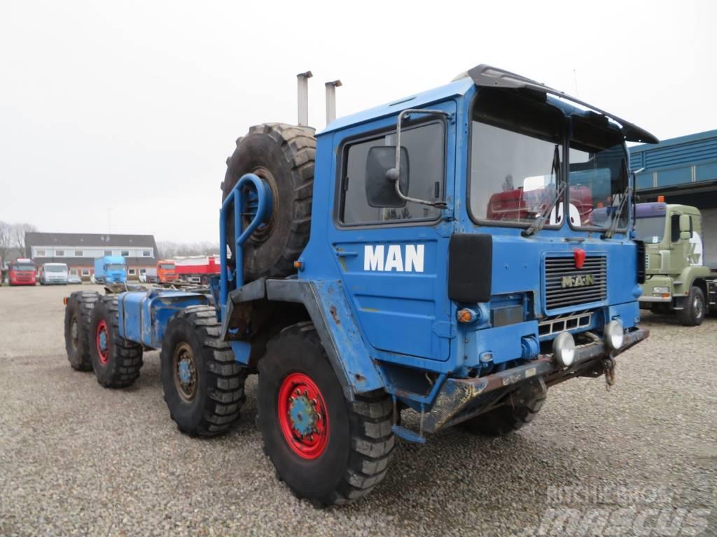 MAN M1014 V10 8x8 Drugi tovornjaki