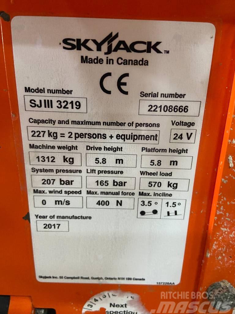 SkyJack SJ 3219 schaarhoogwerker 7,8m hoogwerker Škarjaste dvižne ploščadi