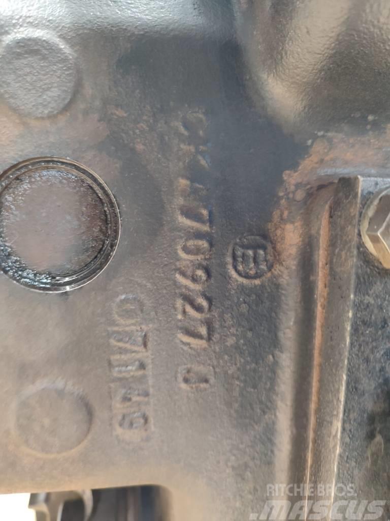 Manitou Manitou MLT 735 Powershift gearbox Menjalnik