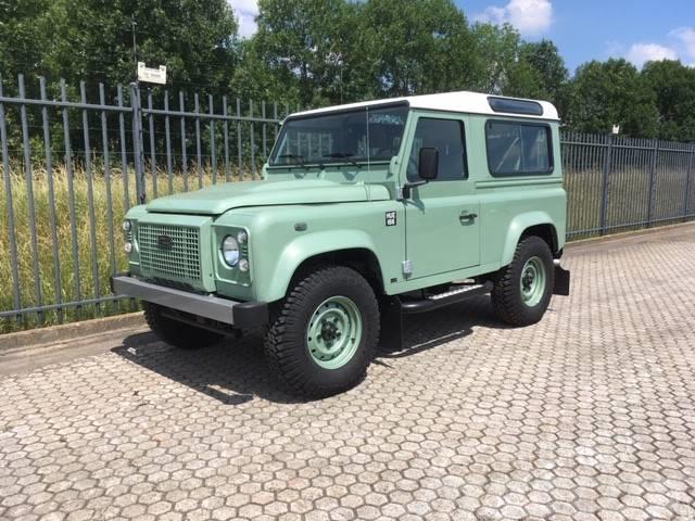 Land Rover Defender Heritage HUE only 1000 km with CoC Avtomobili