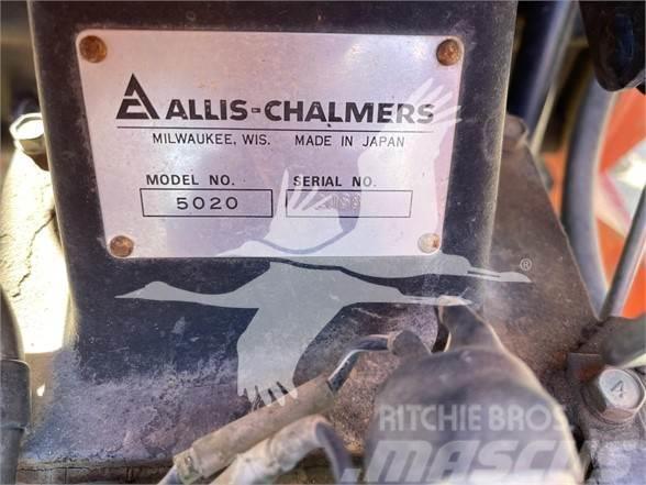 Allis-Chalmers 5020 Traktorji