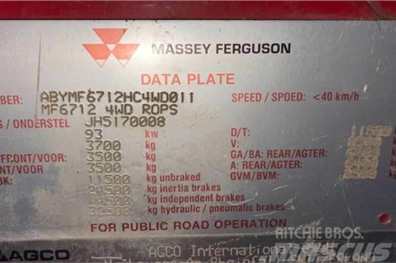 Massey Ferguson 6712 Traktorji
