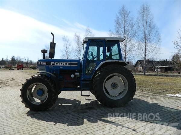 Ford 8210 Traktorji