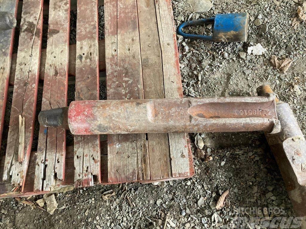  Aftermarket 5-1/4” x 26 Cable Tool Drilling Chisel Dodatki in rezevni deli za opremo za zabijanje stebrov pilotov