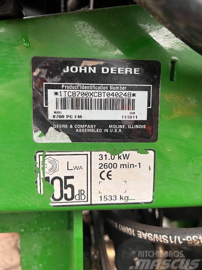 John Deere 8700 Kosilnice za zunanji prostor