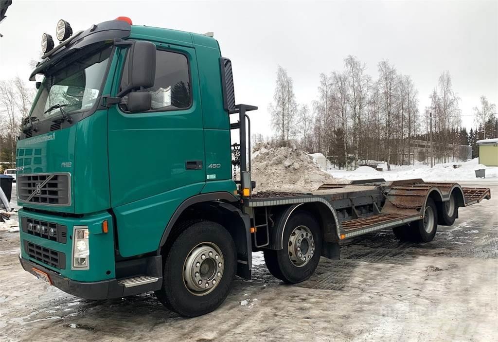 Volvo FH12-460 8x4 Tovornjaki za prevoz gozdnih strojev
