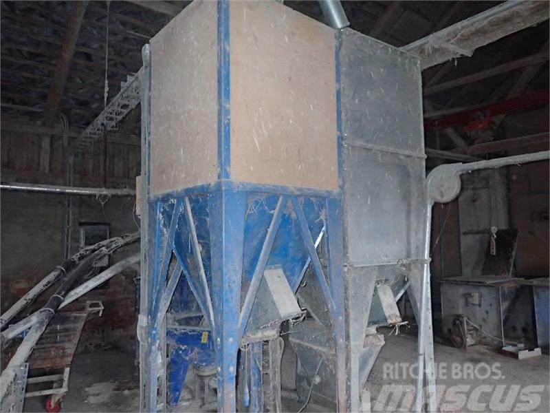  - - -  Færdigvarer siloer fra 1-2 ton Oprema za razkladanje silosa