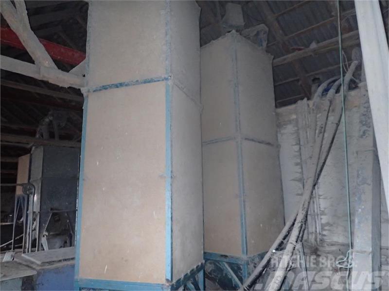  - - -  Færdigvarer siloer fra 1-2 ton Oprema za razkladanje silosa