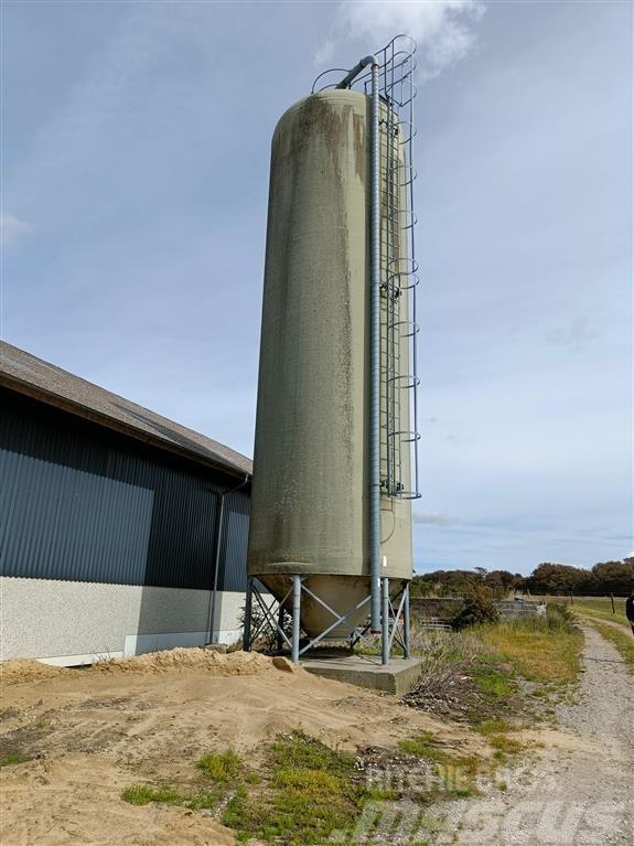 Tunetank 100 m3 Benhøjde ca. 150 cm Oprema za razkladanje silosa