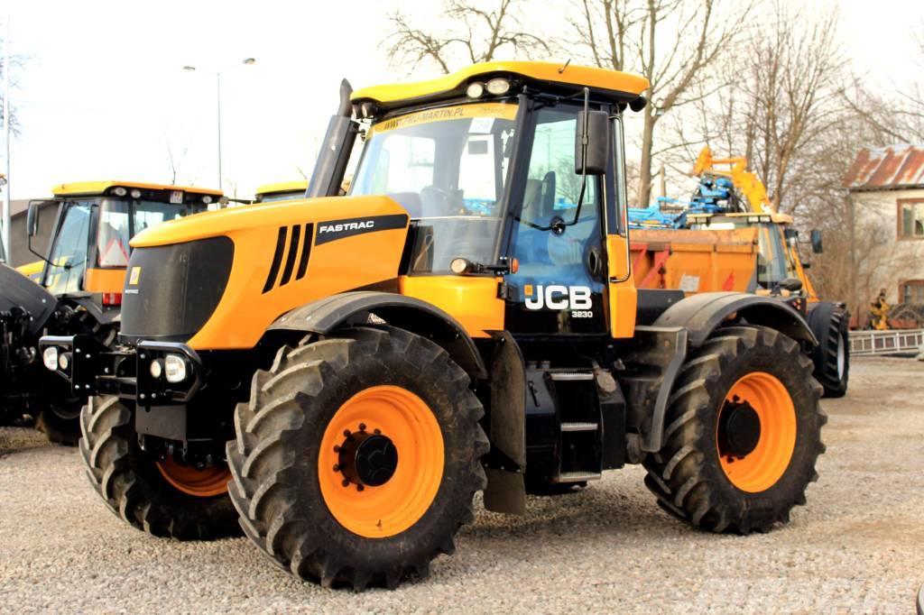 JCB Fastrac 3230 XTRA Traktorji