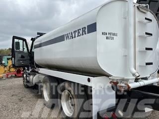 International Water Truck Tovornjaki za vodo