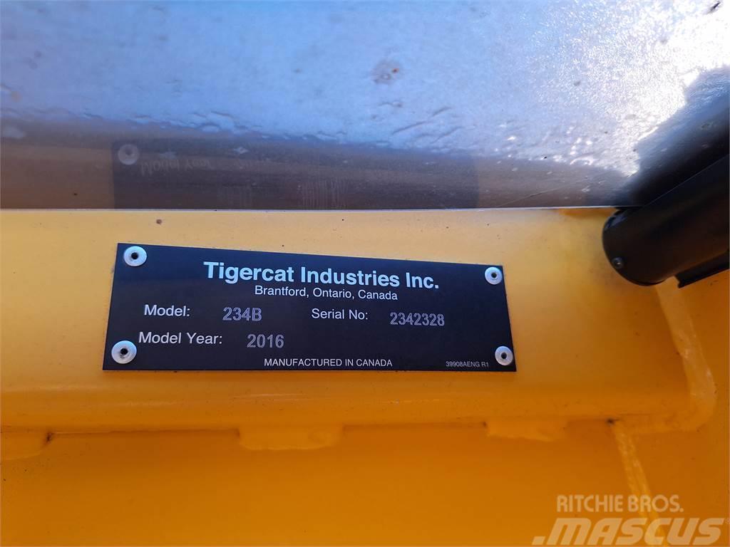 Tigercat 234B Nakladalci za les