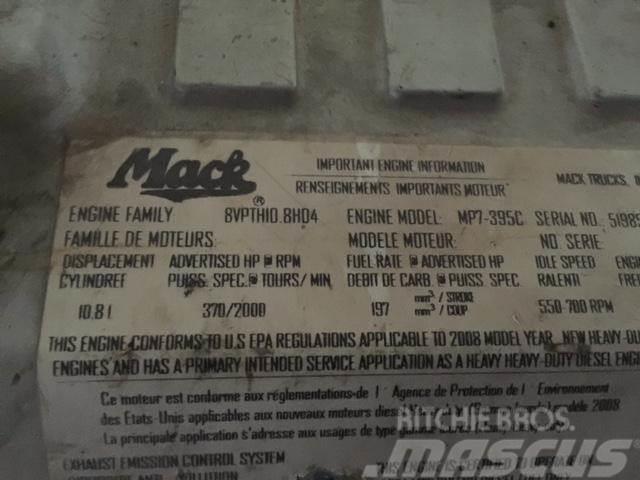 Mack MP7 Motorji
