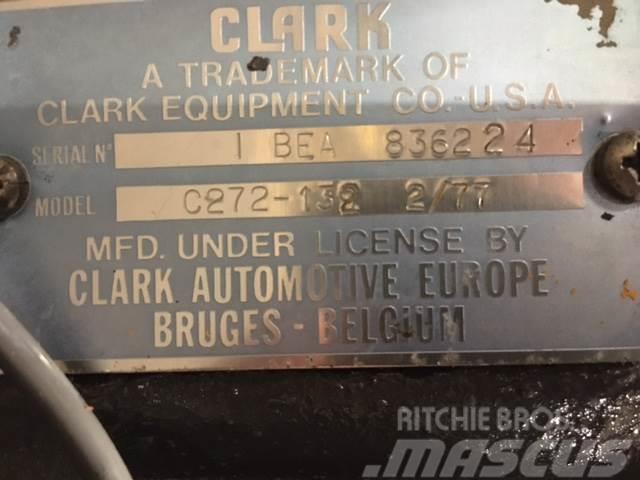 Clark converter Model C272-132 2/77 ex. Rossi 950 Menjalnik