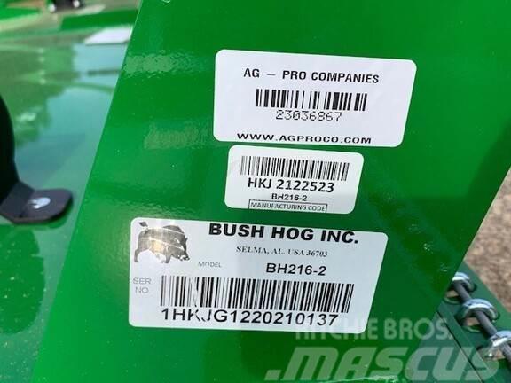 Bush Hog BH216 Rezač za bale, oprema za rezanje in odvijanje bal