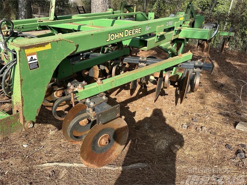 John Deere 2700 Ostali priključki in naprave za pripravo tal
