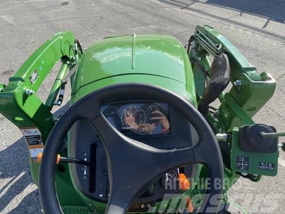 John Deere 3025D Manjši traktorji