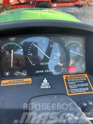 John Deere 4200 Manjši traktorji