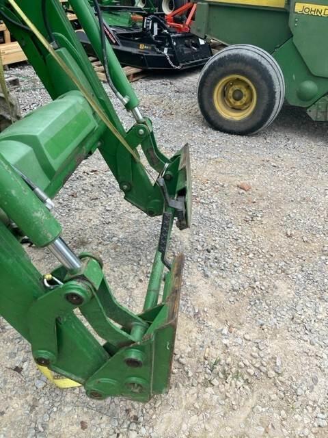 John Deere 5055E Manjši traktorji
