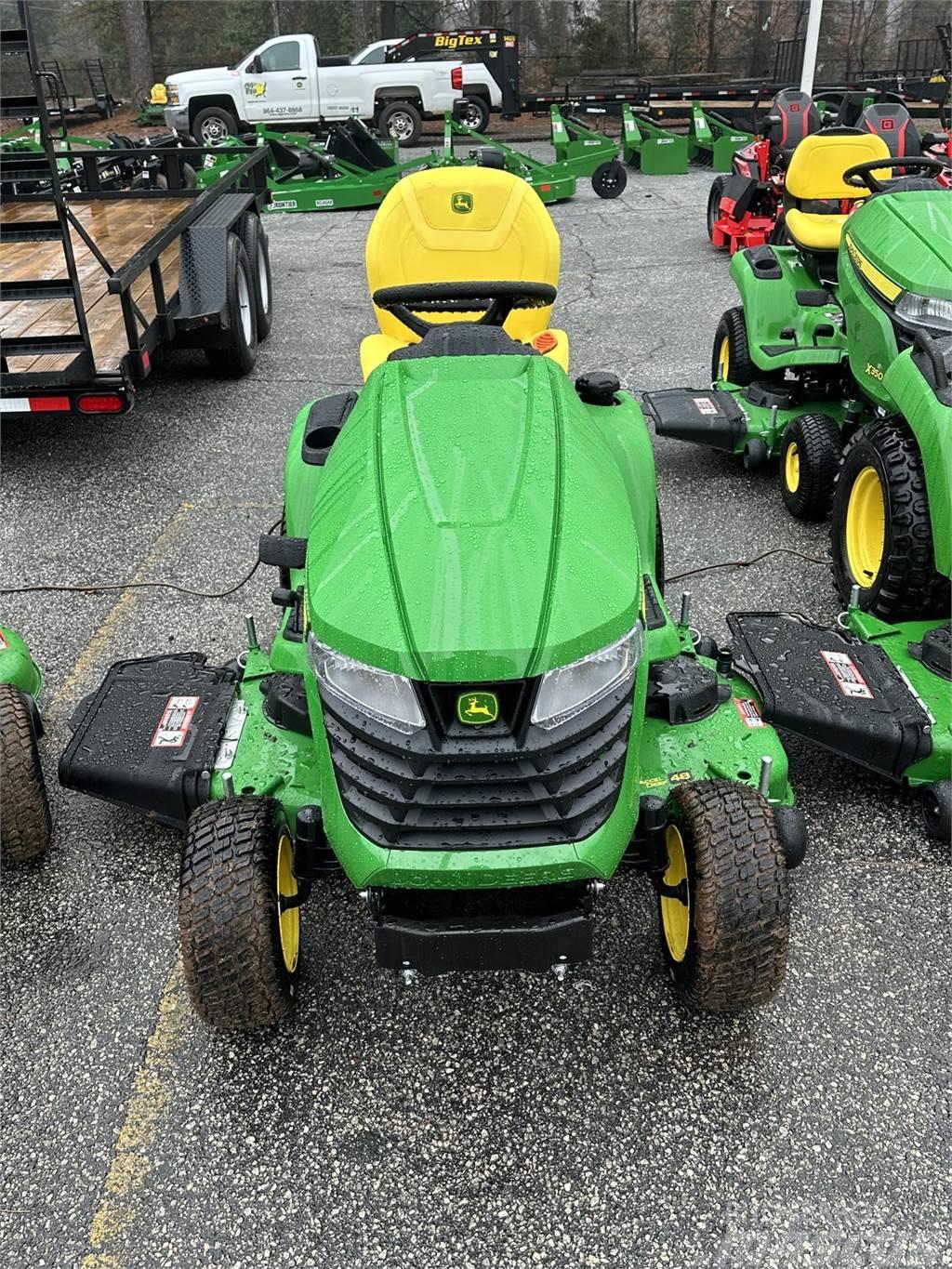 John Deere X390 Manjši traktorji