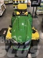 John Deere X580 Manjši traktorji