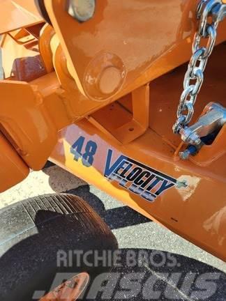 Scag V-RIDE II 48IN Vrtni traktor kosilnice
