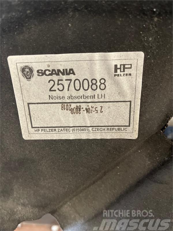 Scania  CAB FLOOR 2570088 Druge komponente
