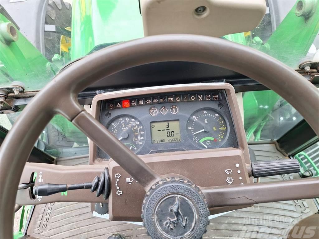 John Deere 5820 Premium Traktorji