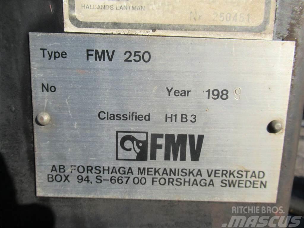 Moheda 7 + FMV 250 Gozdarske prikolice