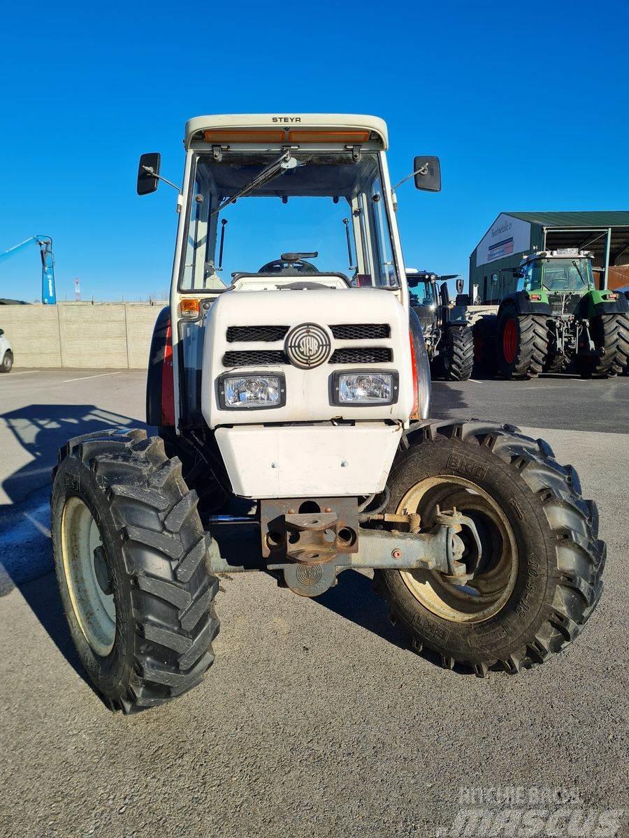 Steyr 8075 A Traktorji