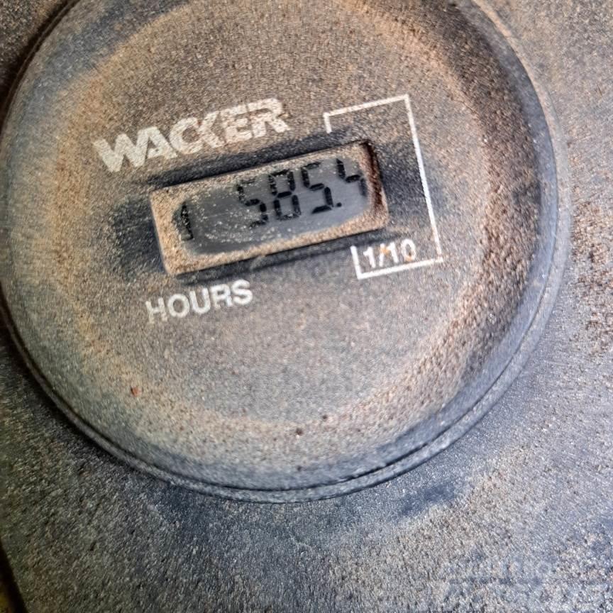 Wacker RT820CC Kompaktorji tal