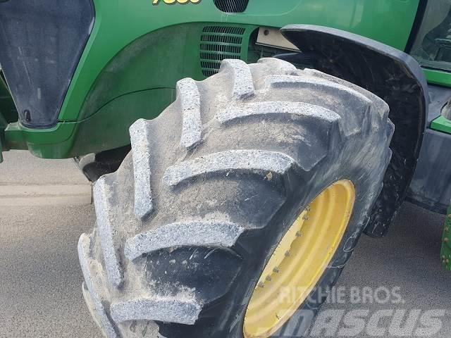 John Deere 7830 Traktorji