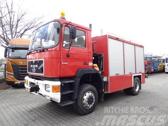 MAN F90 16.242 4X4 / Feuerwehr Tovornjaki z žerjavom