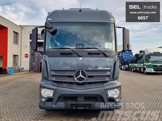 Mercedes-Benz Actros Getränke / Lenkachse Tovornjaki za prevoz pijač