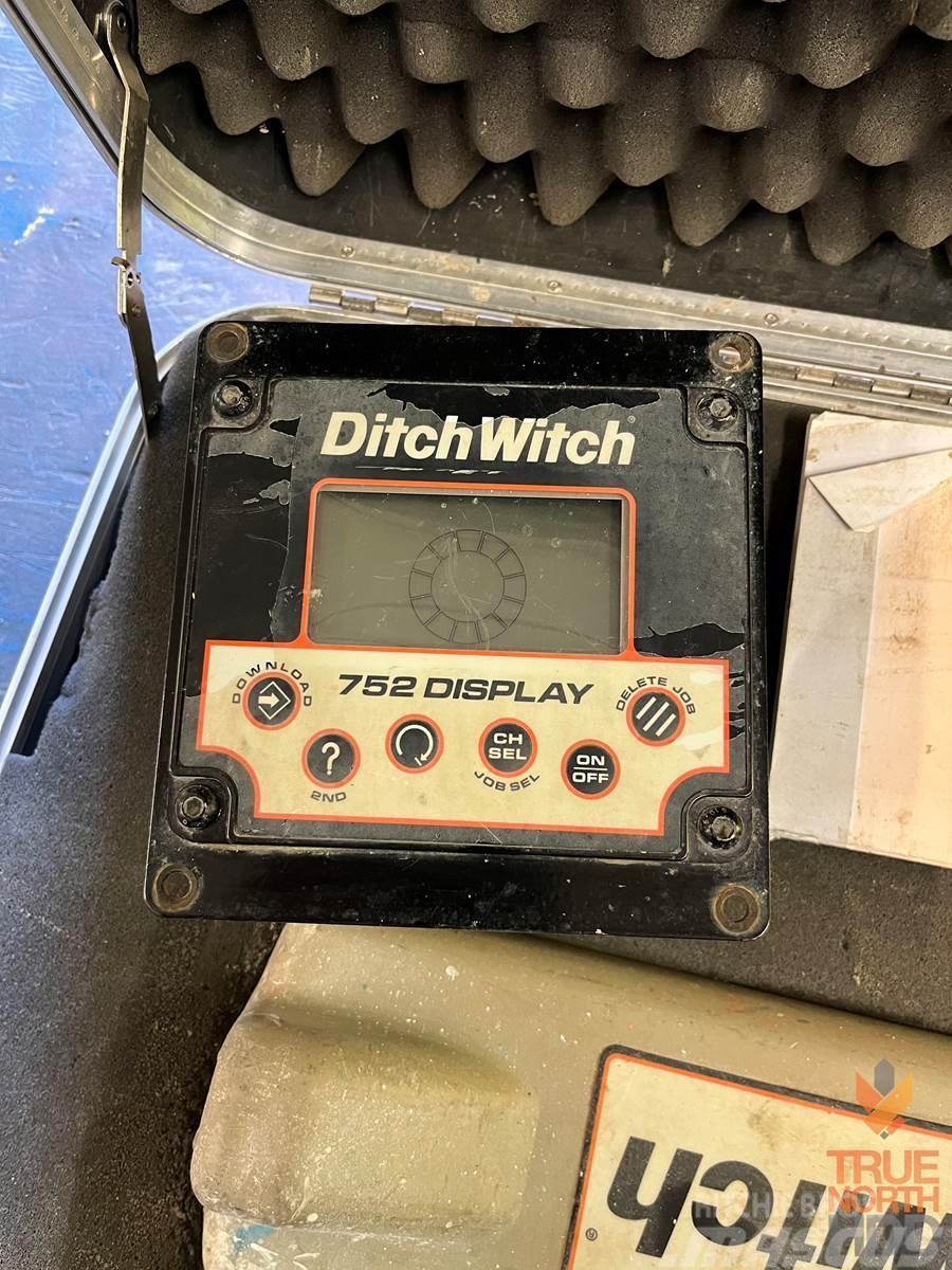 Ditch Witch 752 Dodatki in rezervni deli za opremo za vrtanje