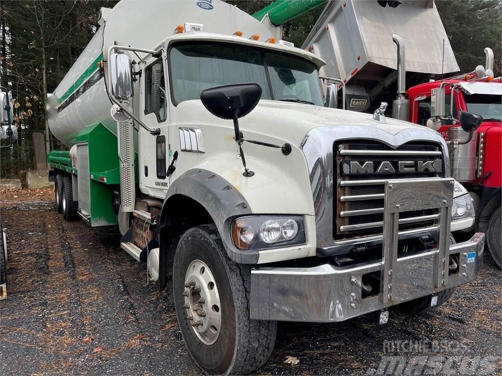Mack Granite GU713 Kmetijski / žitni tovornjaki