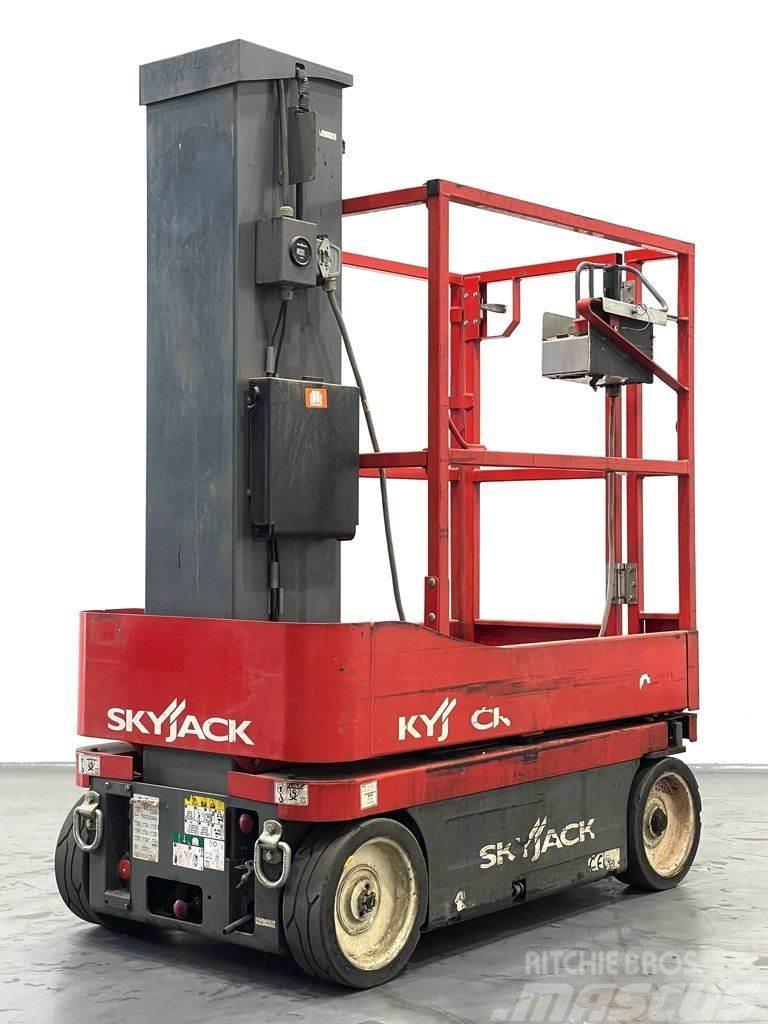 SkyJack SJ16 Vertikalna dvigala