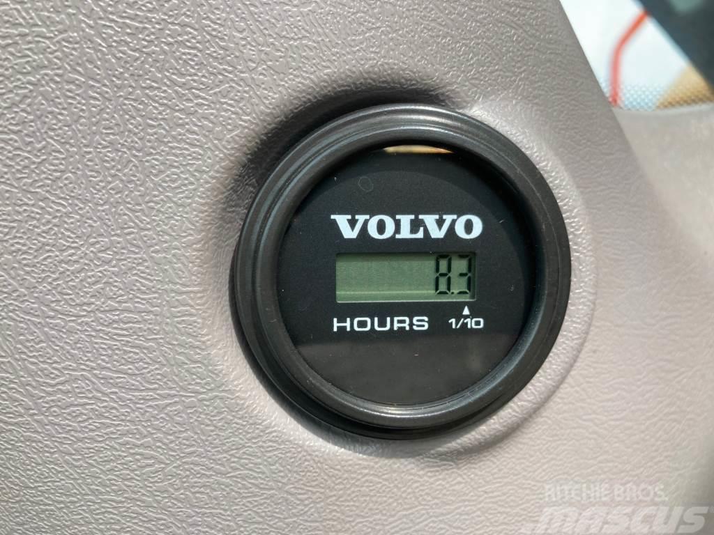 Volvo EC180EL + 700MM TELAT + PYÖRITYS JA ERILLINEN VASA Bagri goseničarji