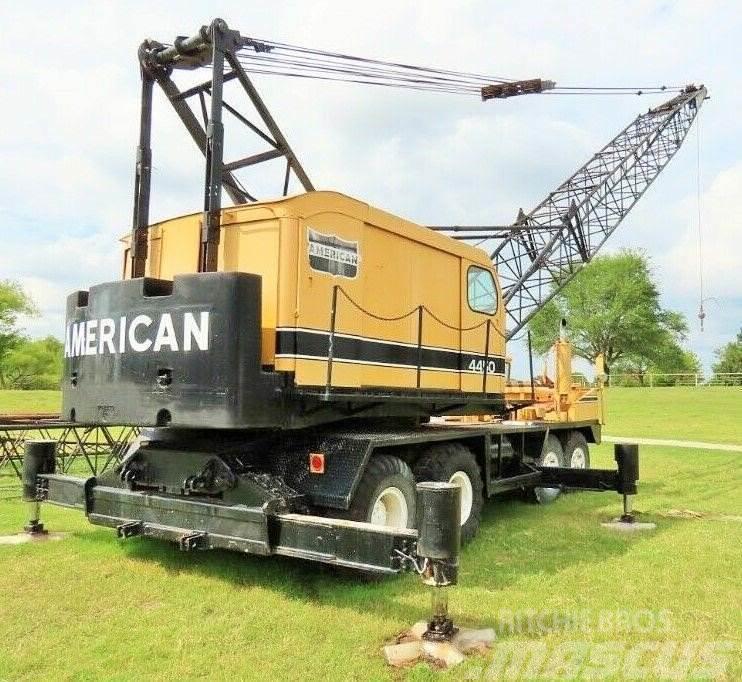 American 4450 Tovornjaki z žerjavom