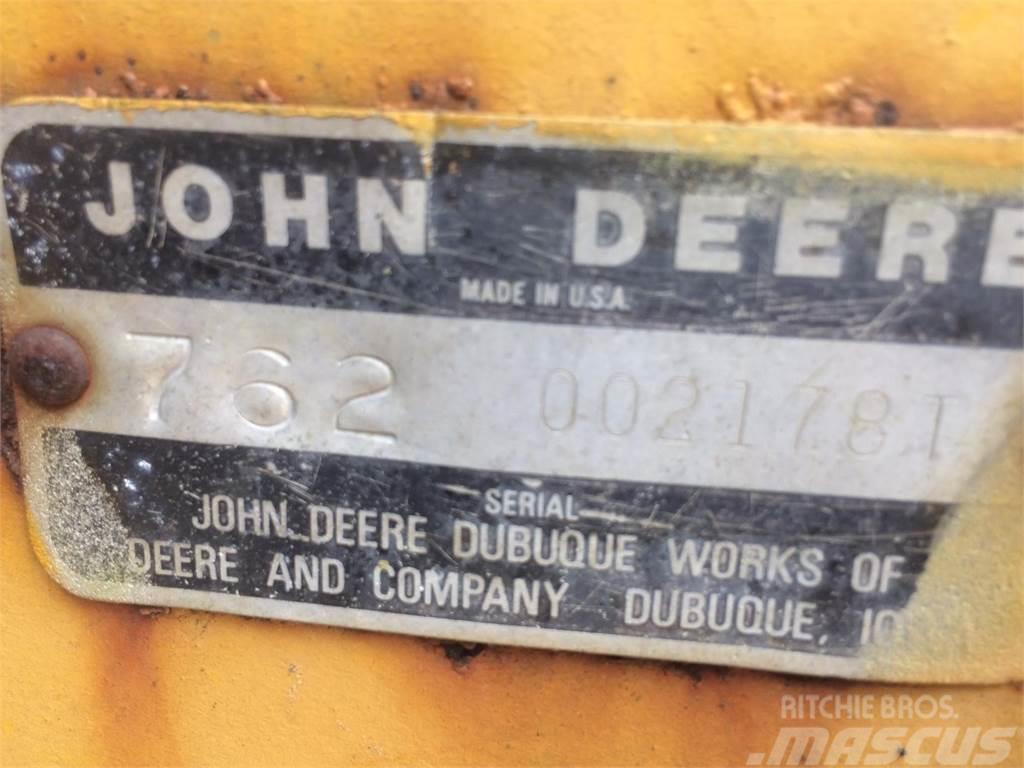 John Deere 762 Strgalci