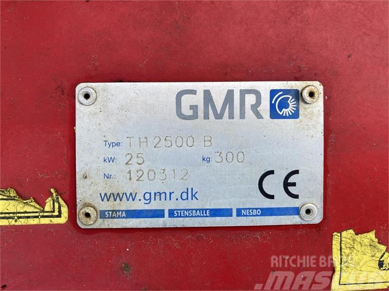 GMR TH 2500B Priključne in vlečne kosilnice