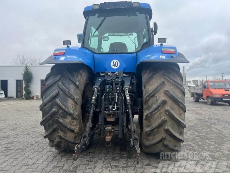 New Holland T 8020 Traktorji