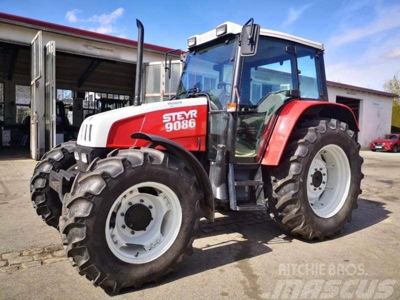 Steyr 9086 Traktorji
